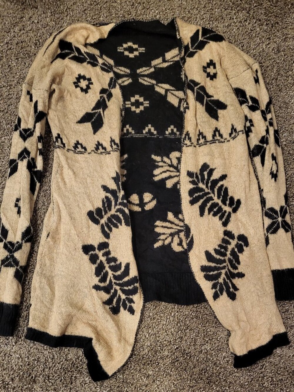 Reversible sweater